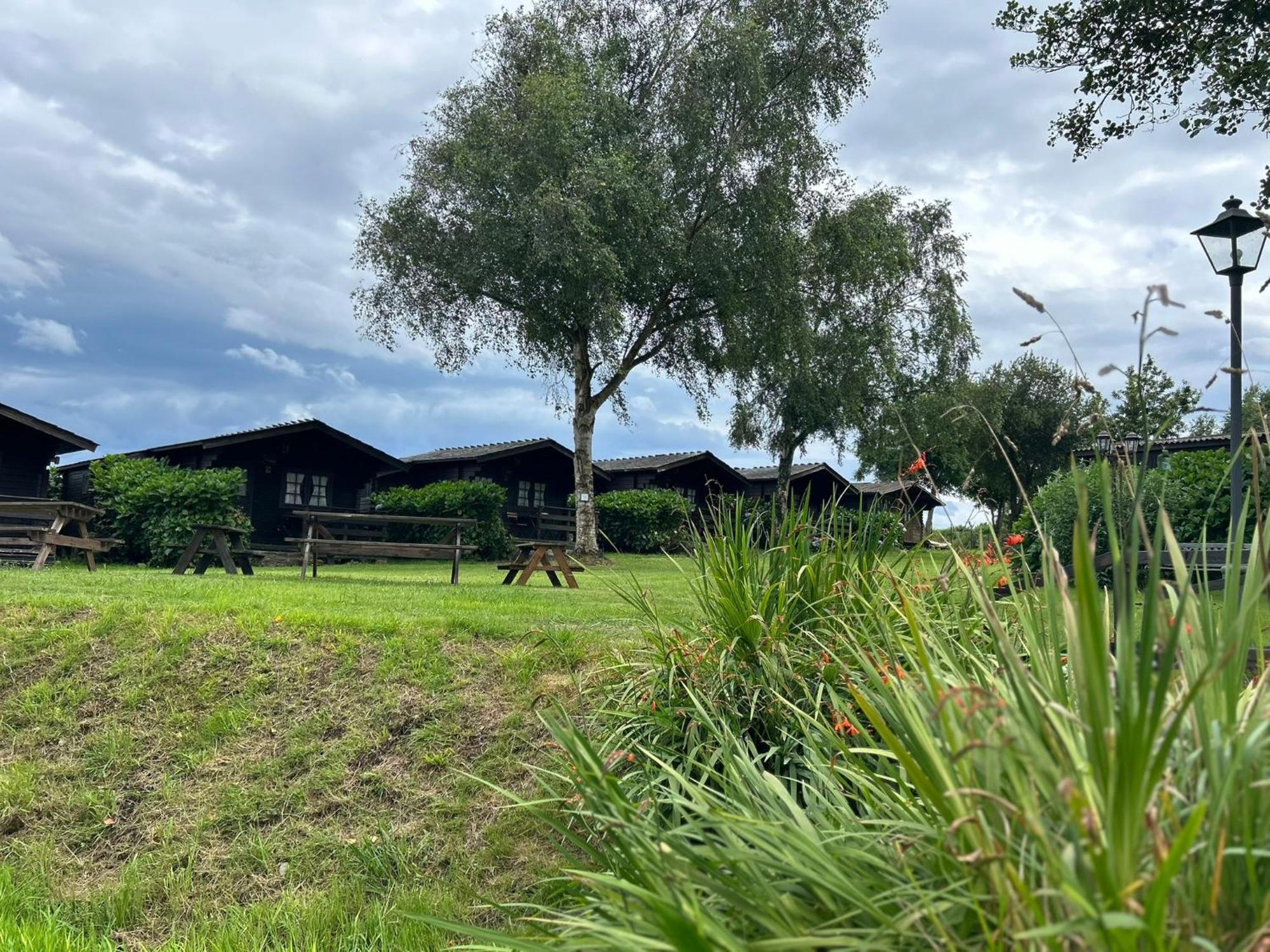 Camping A Grandella El Franco ภายนอก รูปภาพ
