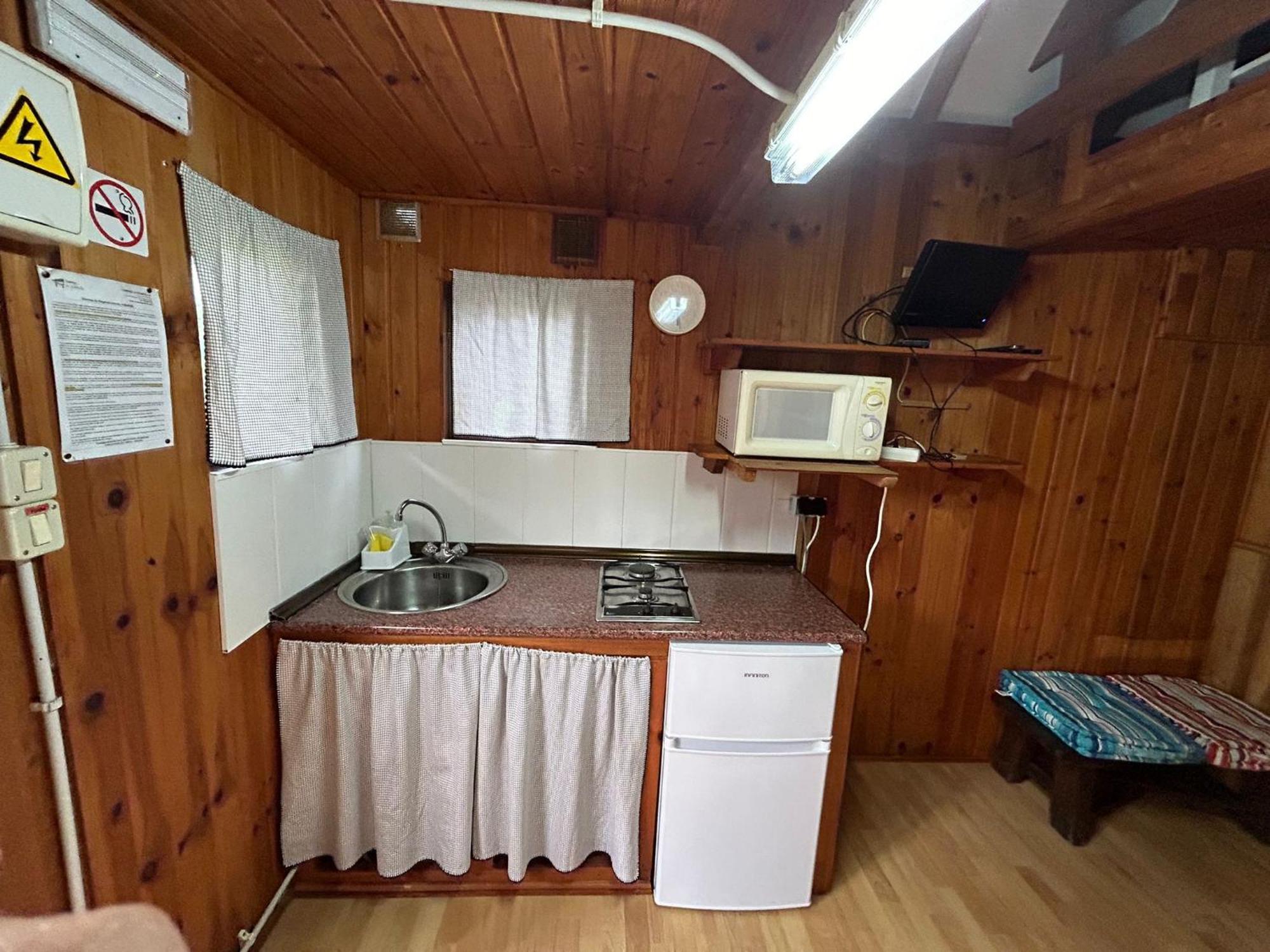 Camping A Grandella El Franco ภายนอก รูปภาพ